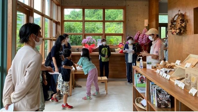 チョコカーで日本一周中！日本中の「