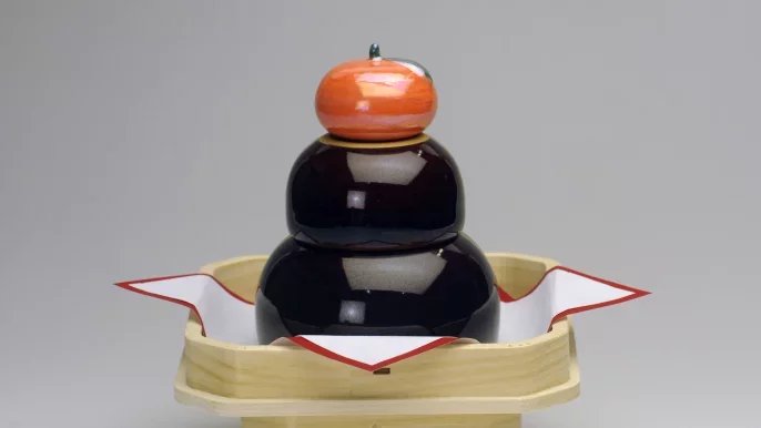 京焼・清水焼の陶芸家8名がお正月の鏡餅に初挑戦～飾ったあとは食卓を