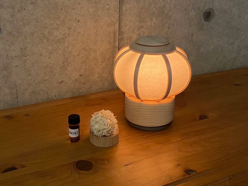 創業100年の職人技が織りなす、心に寄り添う特別な灯り「ゆらぎライト