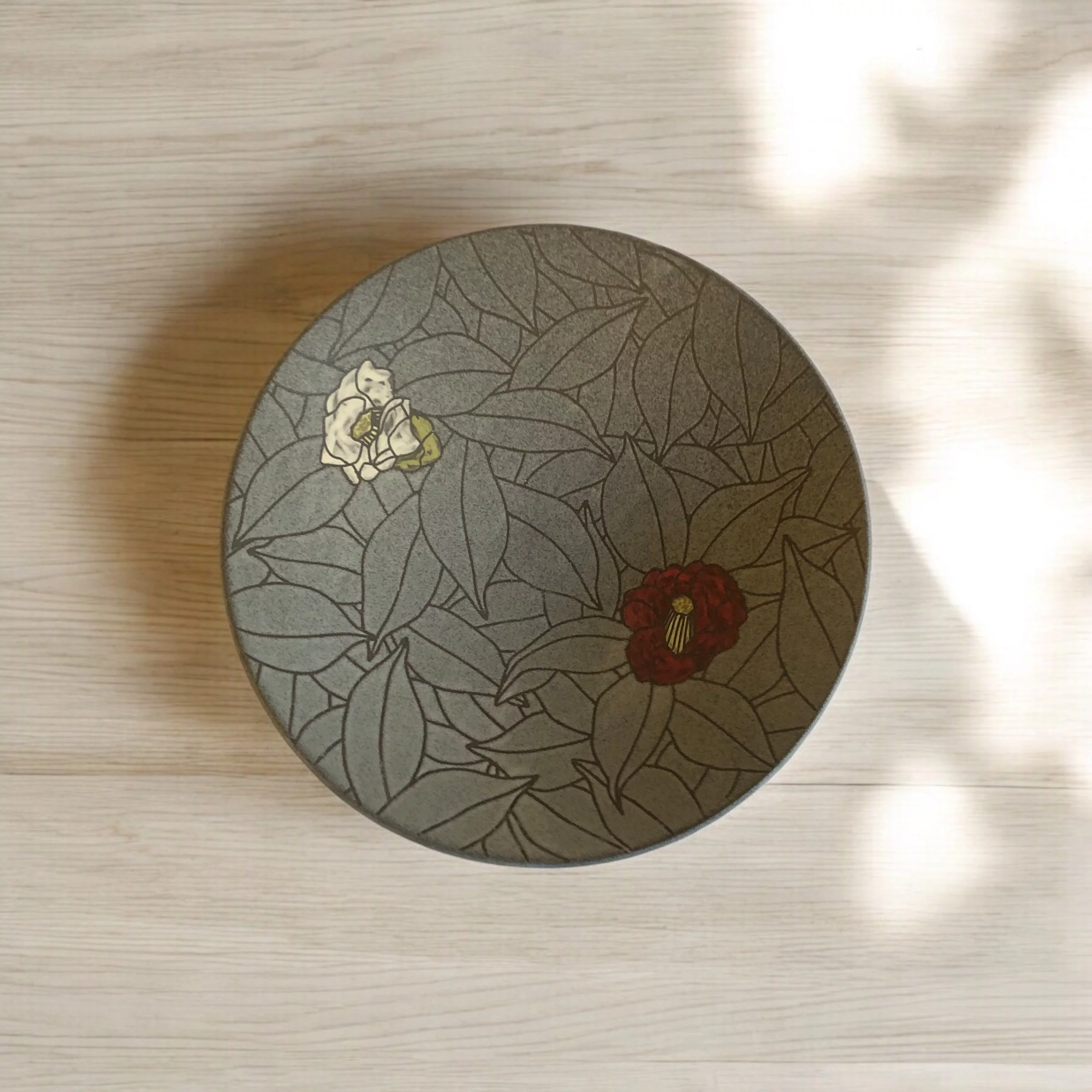 茶器から生まれた”新感覚上野焼”を、生活にとりいれて。 多彩な