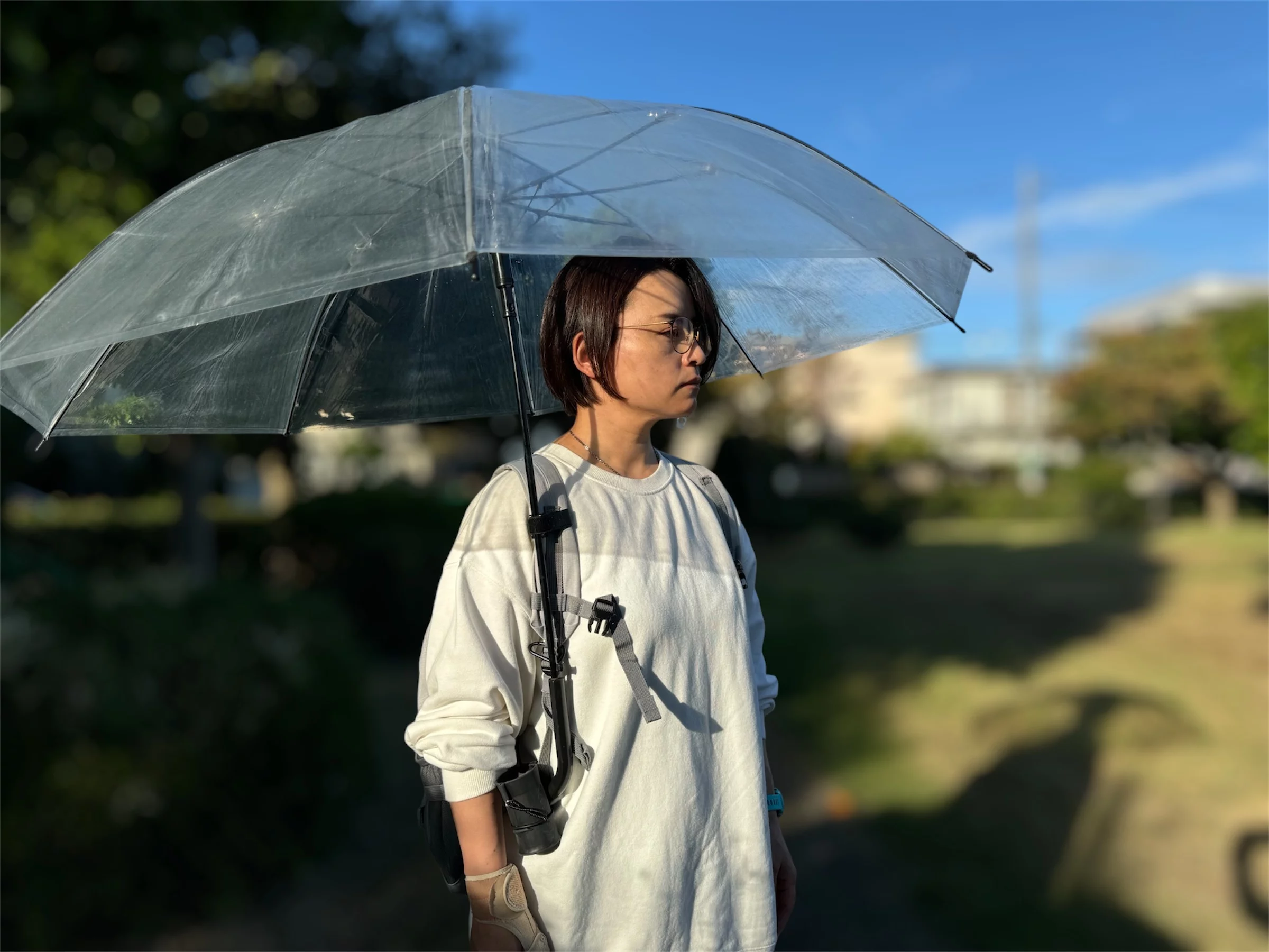 両手を自由に！手ぶらで日傘/長傘/折り畳み傘をさせる「傘ホルダー 