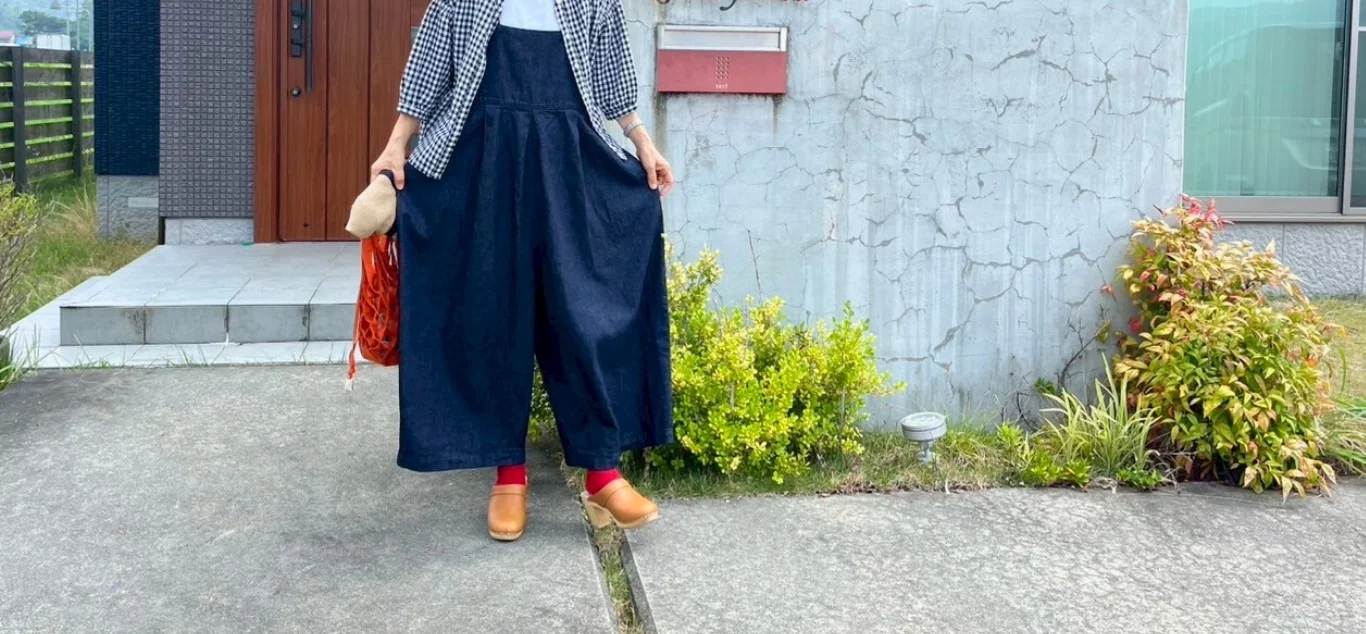 美品　岡山デニム　丸美屋　Basket　サロペット　オールインワン　日本製 気になる体型も優しく包んでスタイルアップ！】大人のための上品