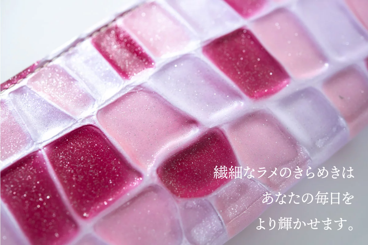 乙女心をくすぐる！財布職人が最小の限界に挑んだラウンドジップ「女性 