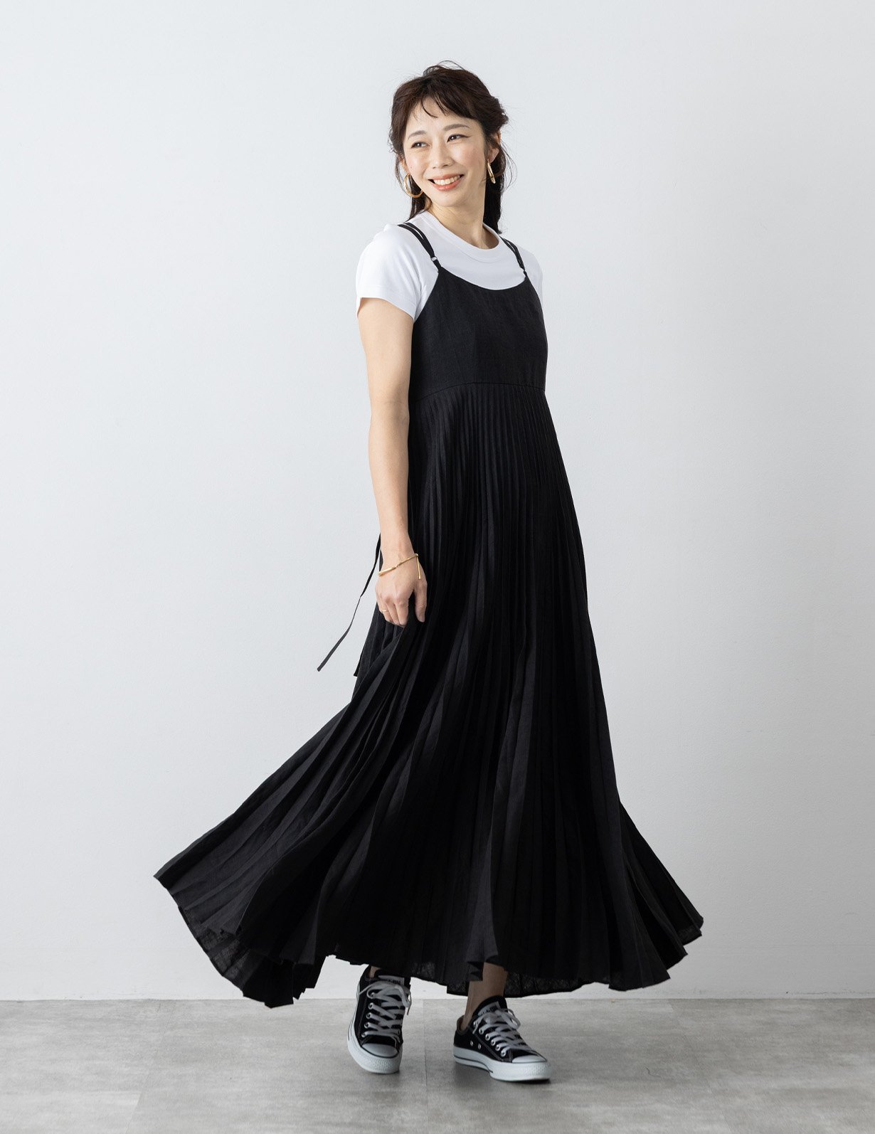 贅沢なフレンチリネンで仕立てた、美しさが続く洗えるプリーツキャミ