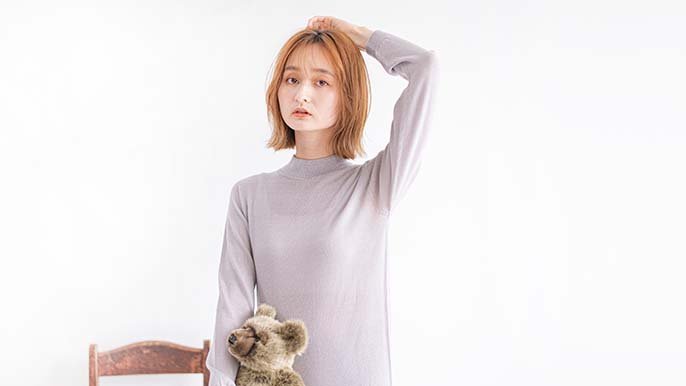 【新品未使用】バーバリーロンドン　リボン型ノバチェック　カシミヤ混　ウール　手袋 メリノウールのハイネックインナーとハラマキパンツロング