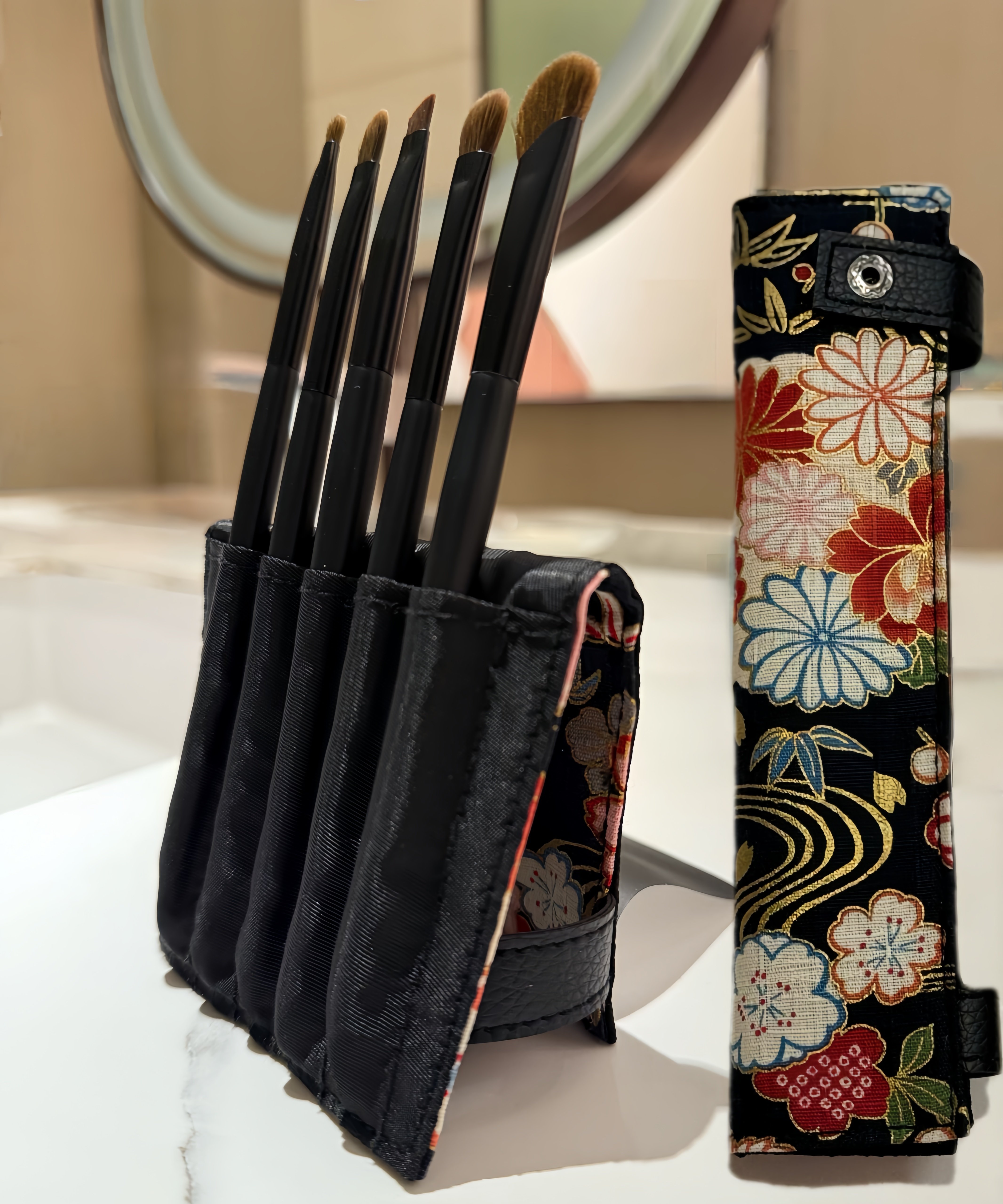 上質な使い心地と美仕上がり。 旅先でも自宅でも。 TEXAMOメイクブラシ