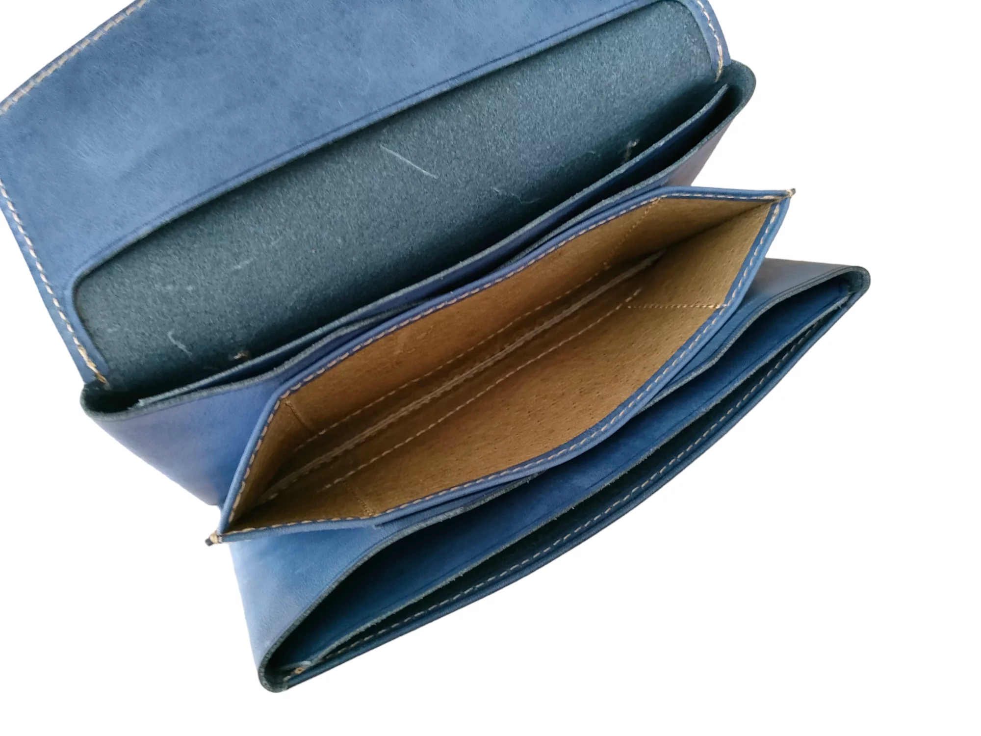 重ねて収納上手、かさばらない長財布「STACK Wallet