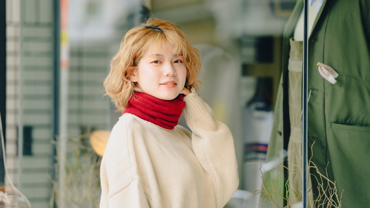 ピュアカシミア100％でできたネックウォーマー リバーシブルで使い方