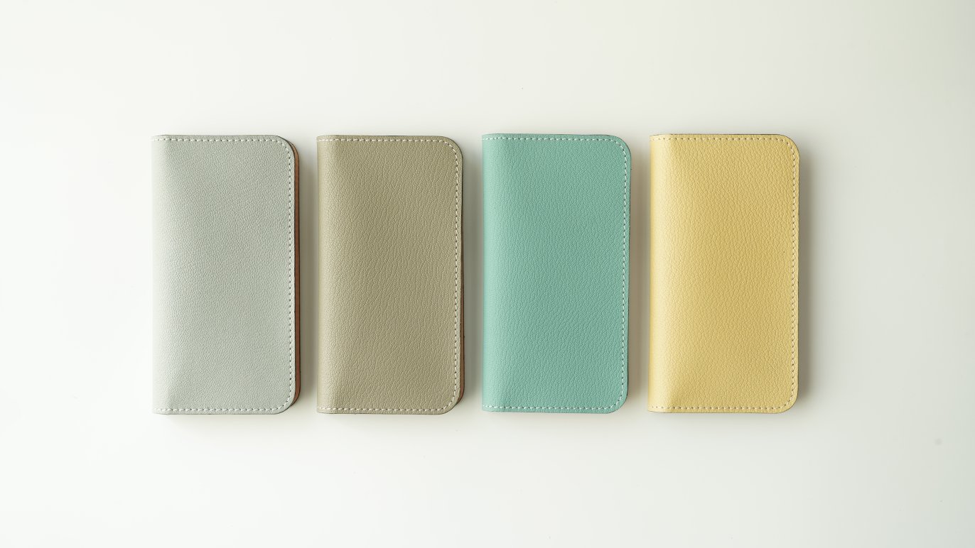 ◎想いの革屋VTleather紹介必読　カイロ オレンジのアクセントが、毎日をちょっと楽しく。 シンプルだけど個性