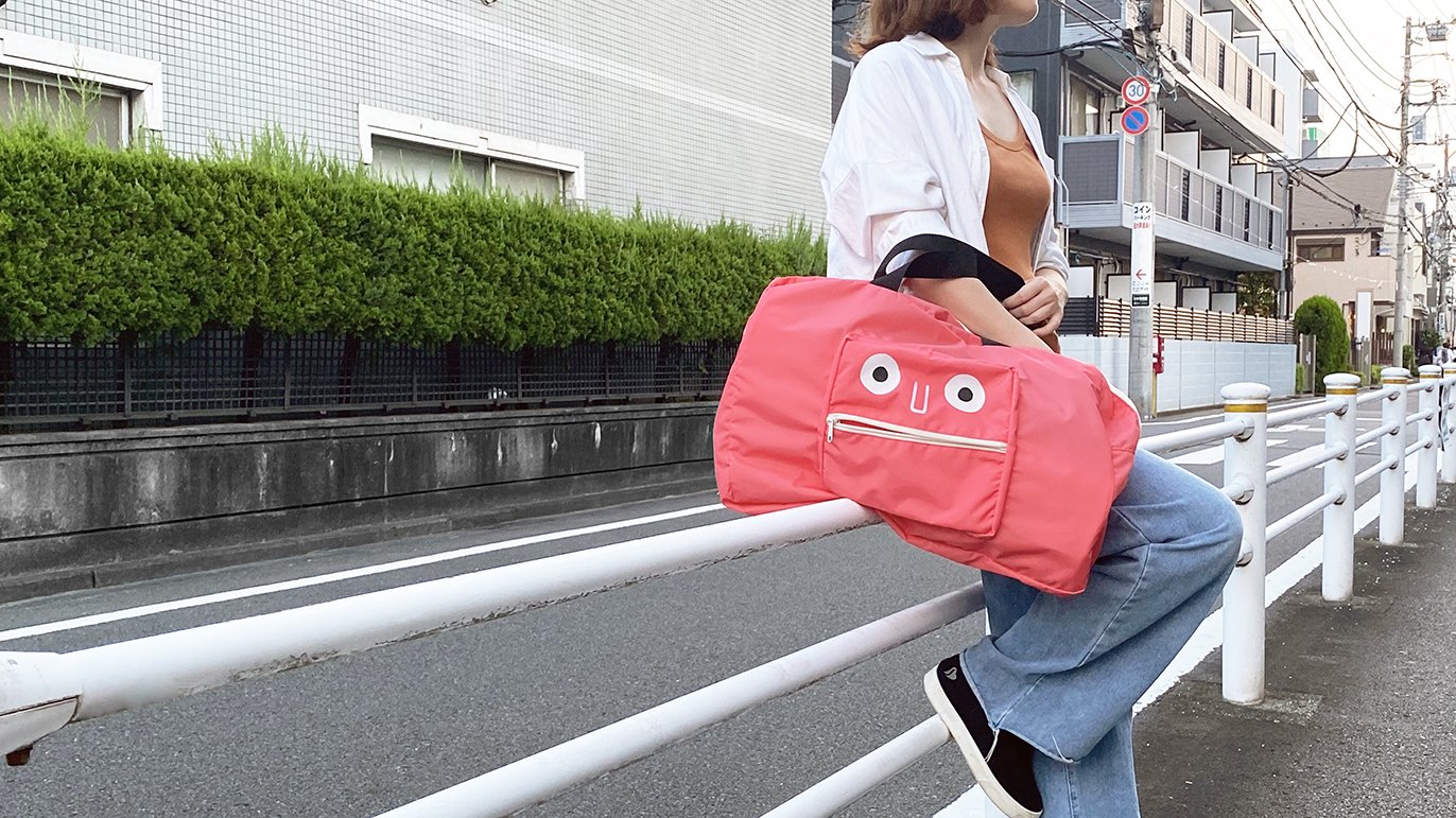 旅行前からワクワク！便利な折りたたみボストンバッグ「Travel Monster