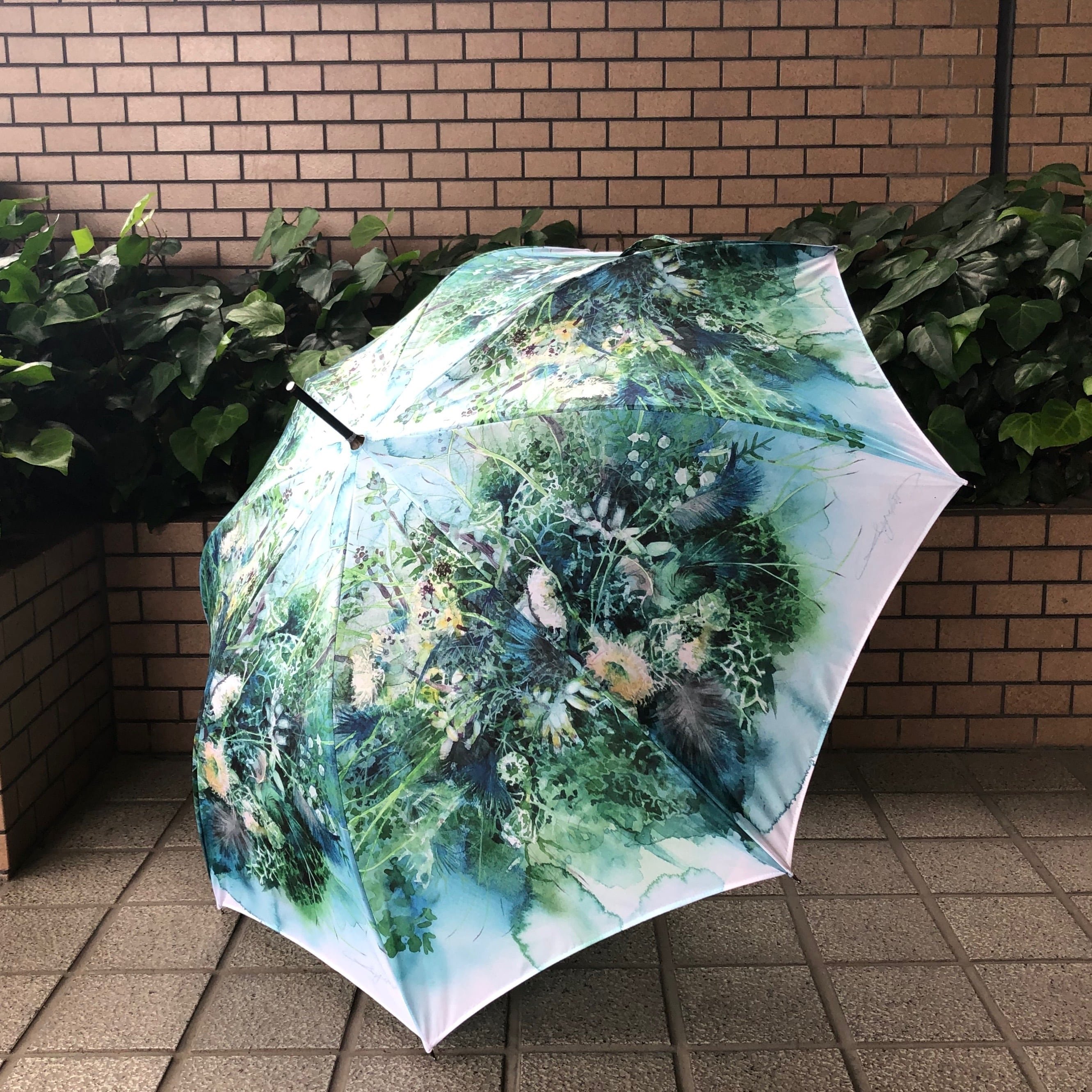 日本製・晴雨兼用になった水彩フラワーアンブレラを知ってもらいたい