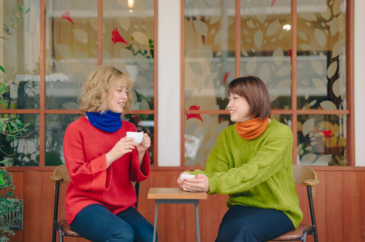 ピュアカシミア100％でできたネックウォーマー リバーシブルで使い方