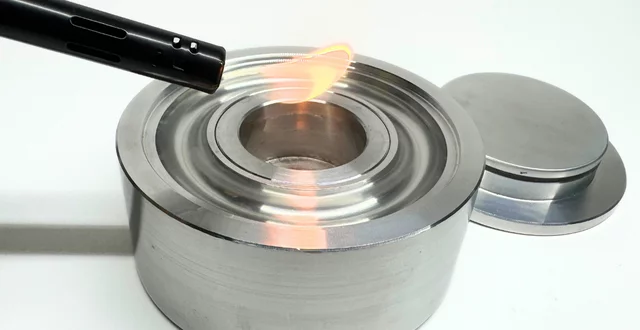 シルバー 丸型アロマポット 気泡付き シルバー 丸型アロマポット 気泡付き アロミックスタイル