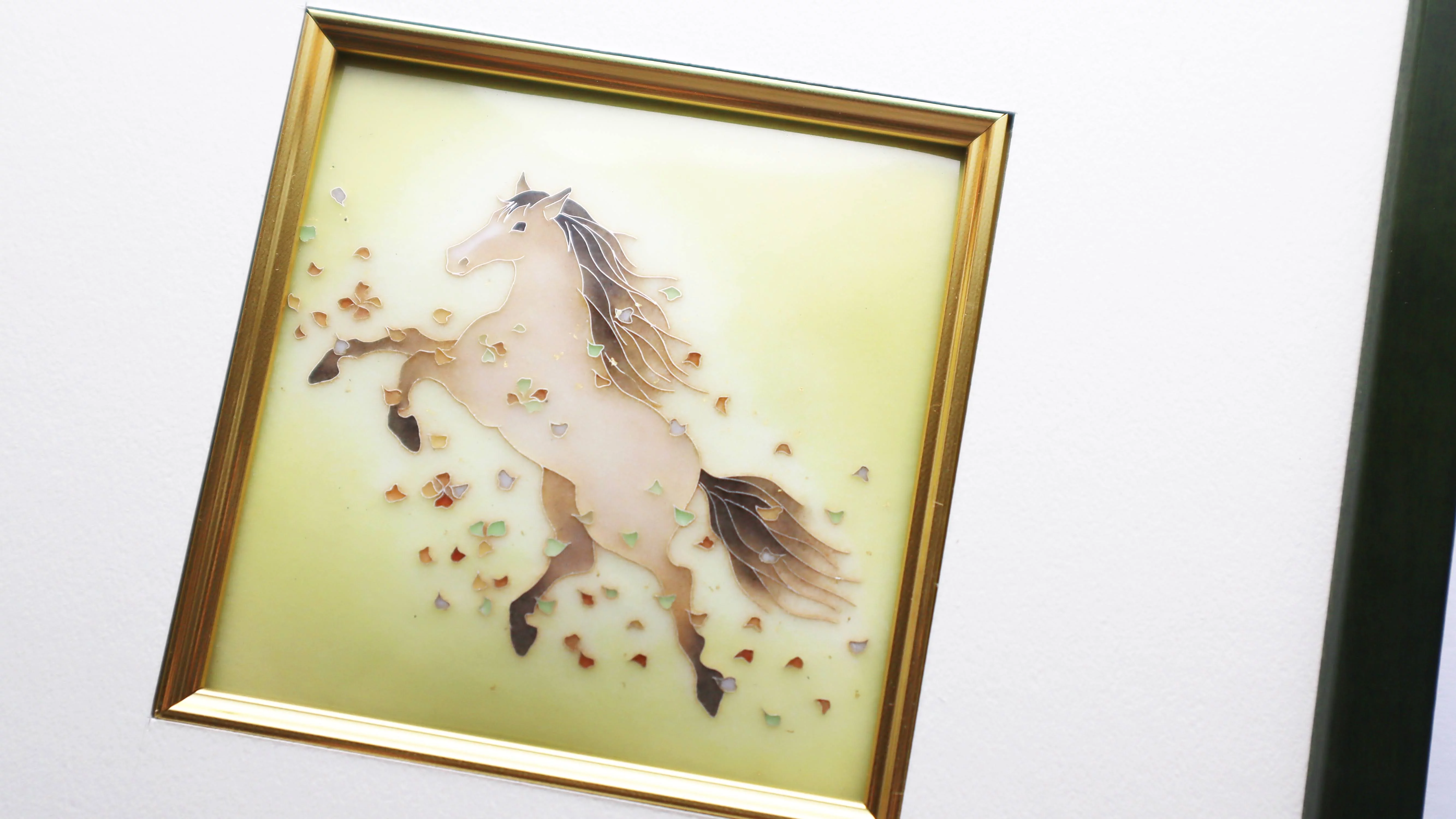 七宝焼 壁画 ② 明治から受け継がれる伝統工芸×職人女子 2026年を彩る干支とお花の